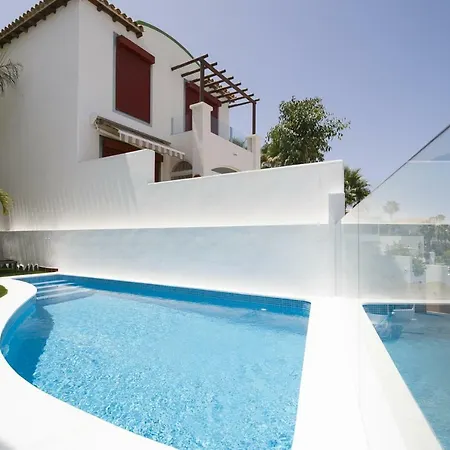 Private Pool Free Wifi ヴィラ アデヘ