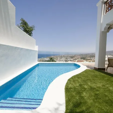 Private Pool Free Wifi Villa